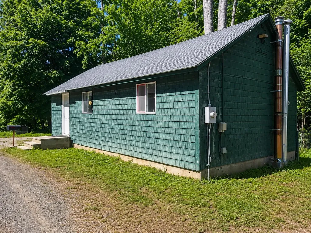 11 Wilson Pond Road Swanzey NH 03431