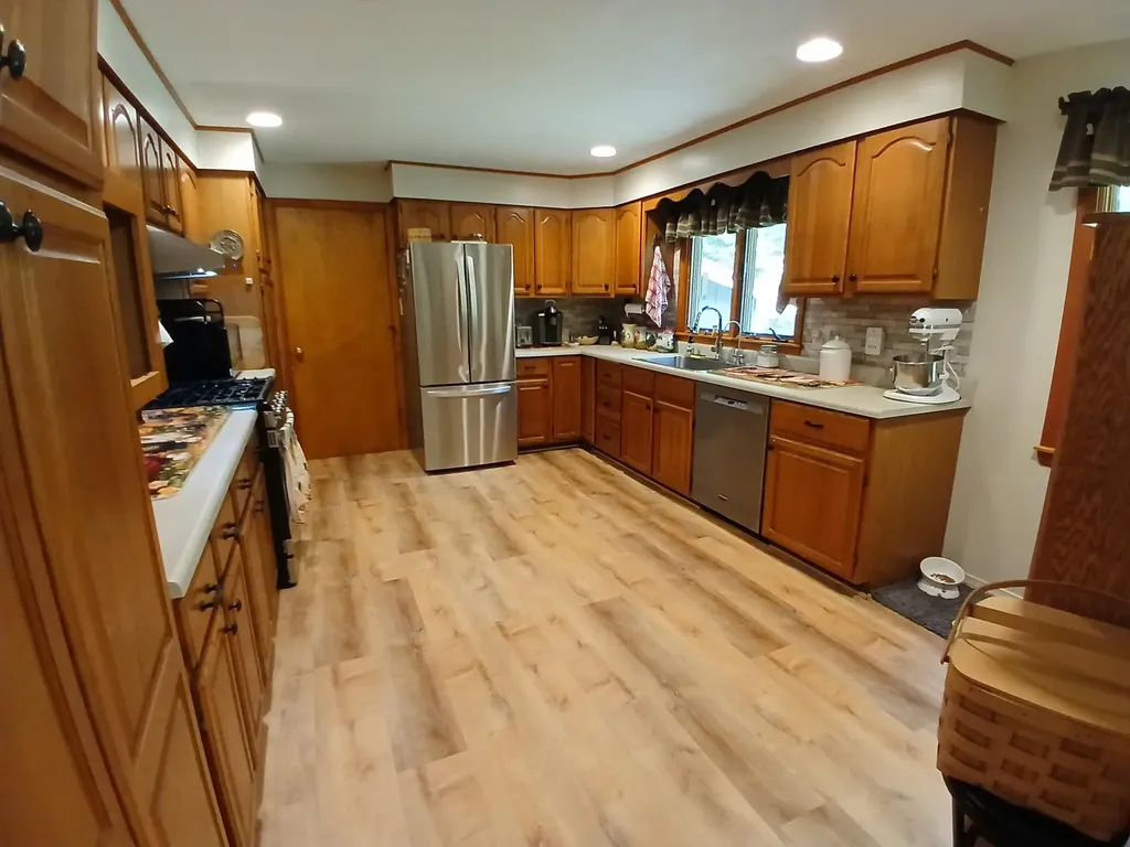 67 South Brook Circle Newbury NH 03255