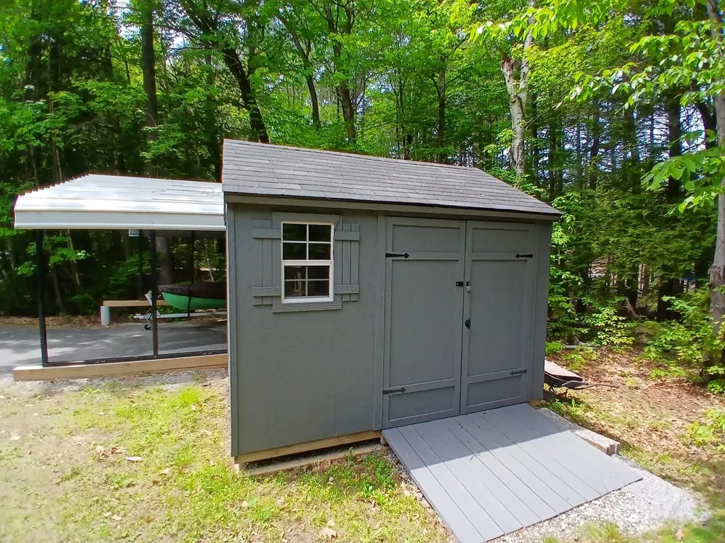 67 South Brook Circle Newbury NH 03255