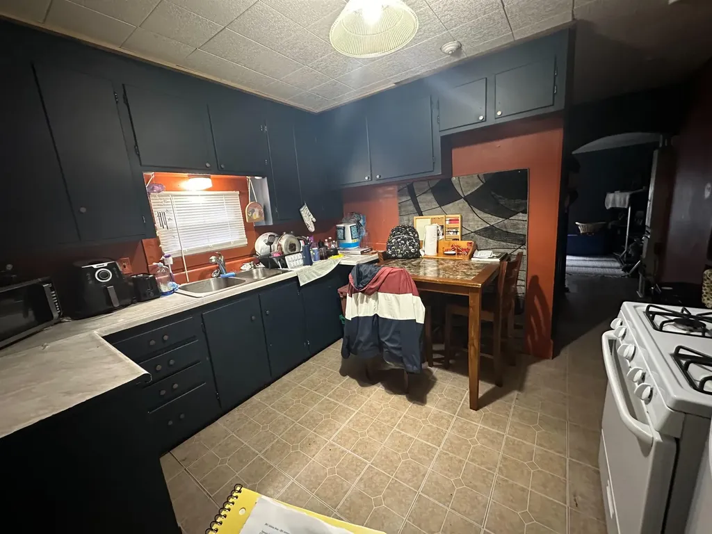 261 Union Avenue Laconia NH 03264