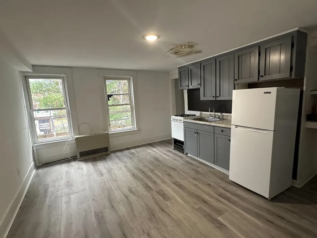 261 Union Avenue Laconia NH 03264