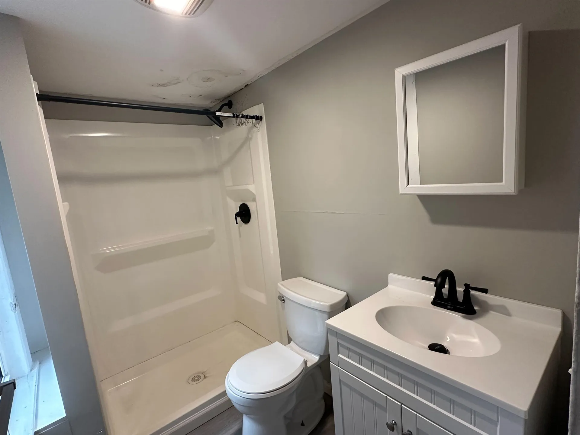 261 Union Avenue Laconia NH 03264