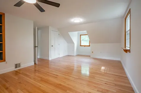 192 Searles Road Nashua NH 03062