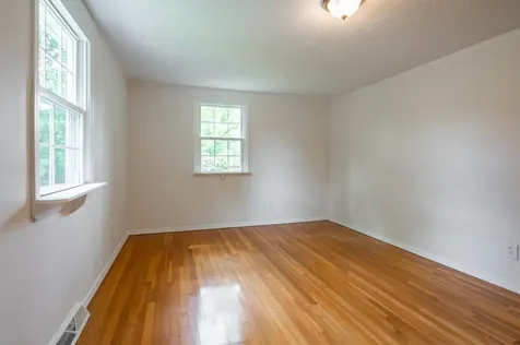 192 Searles Road Nashua NH 03062