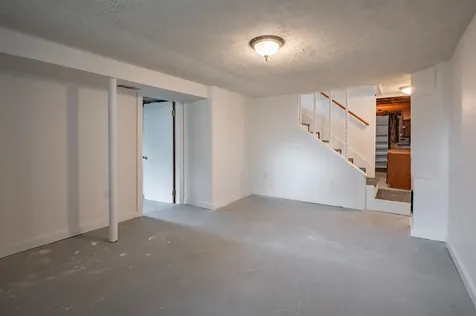 192 Searles Road Nashua NH 03062