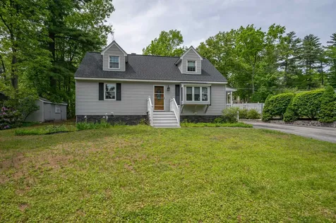 192 Searles Road Nashua NH 03062