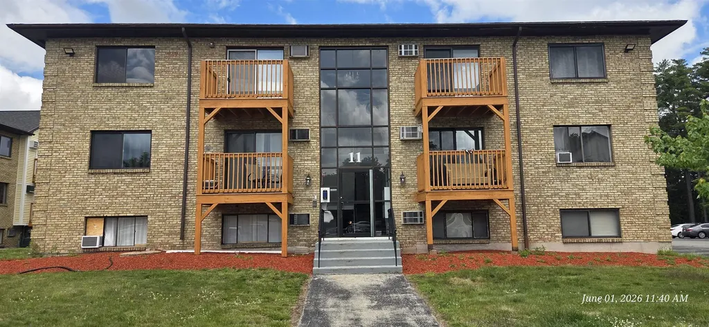 11 Lancelot Court Salem NH 03079