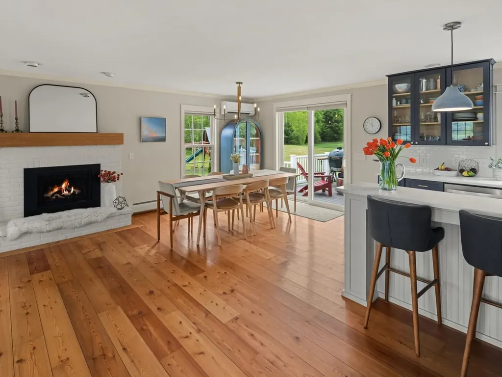 1369 Hinesburg Road Richmond VT 05477