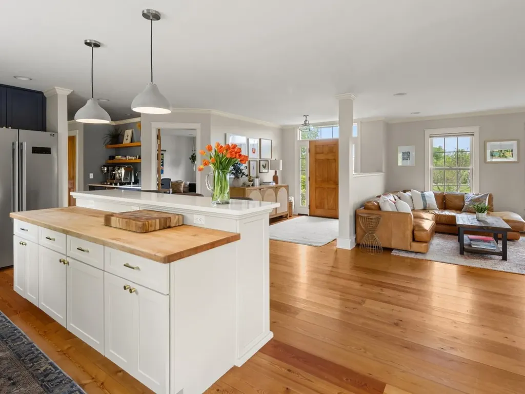 1369 Hinesburg Road Richmond VT 05477