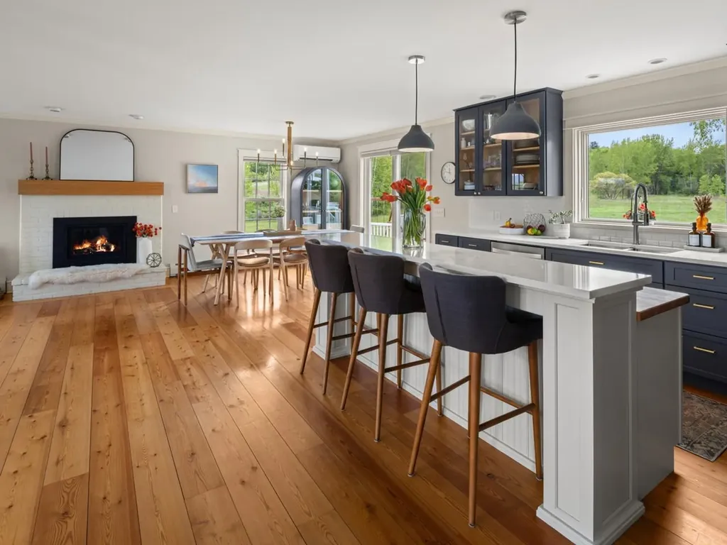 1369 Hinesburg Road Richmond VT 05477