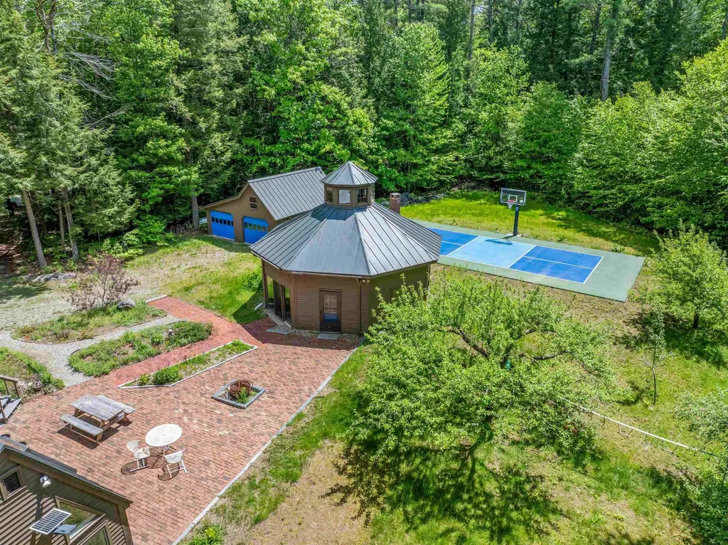 47 Forest Pond Road New Hampton NH 03256