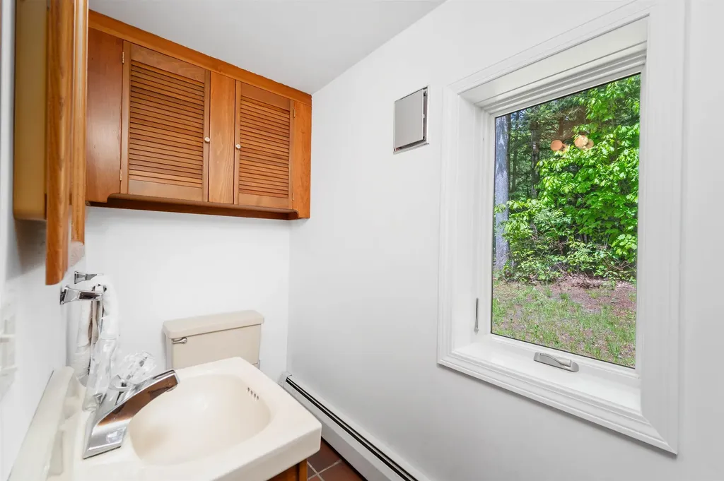 47 Forest Pond Road New Hampton NH 03256