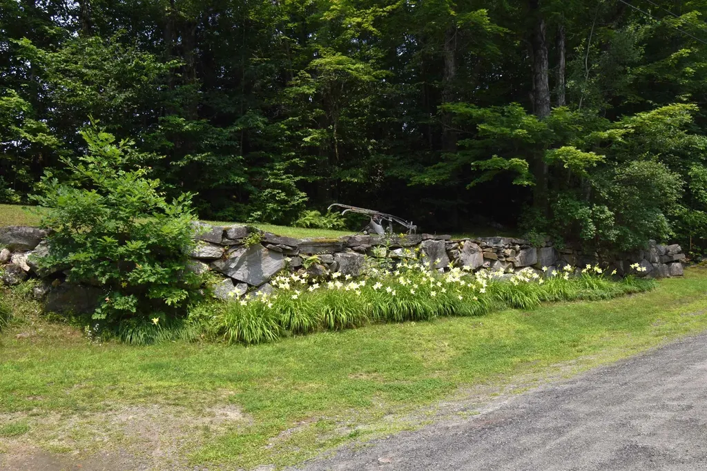 160 Parshley Road Vershire VT 05079