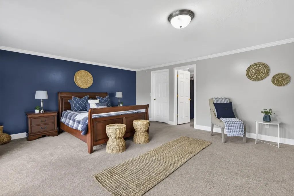 15 Shaker Heights Lane Chester NH 03036