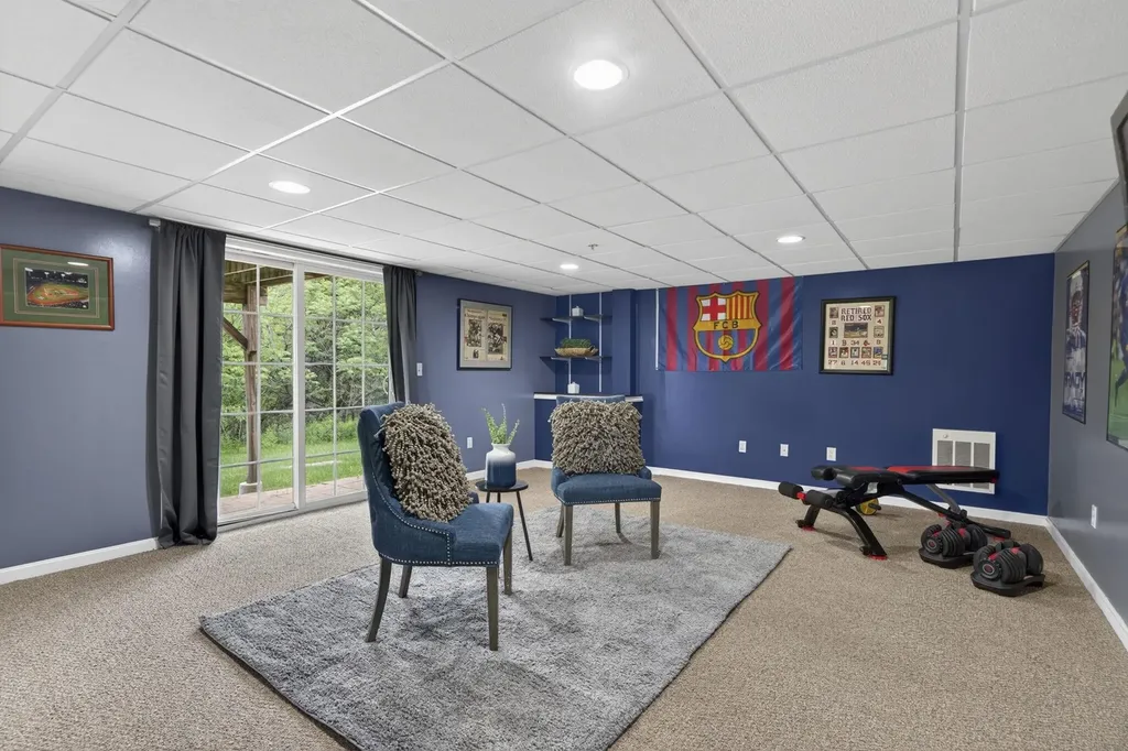 15 Shaker Heights Lane Chester NH 03036