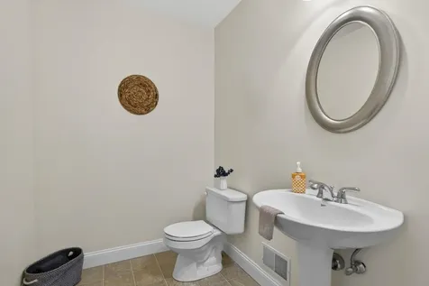 15 Shaker Heights Lane Chester NH 03036