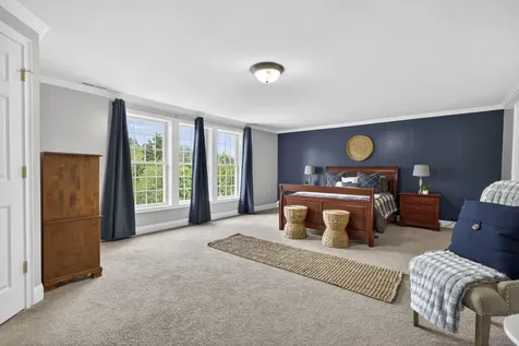 15 Shaker Heights Lane Chester NH 03036