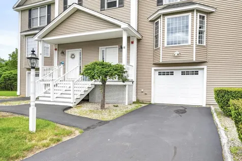 15 Shaker Heights Lane Chester NH 03036