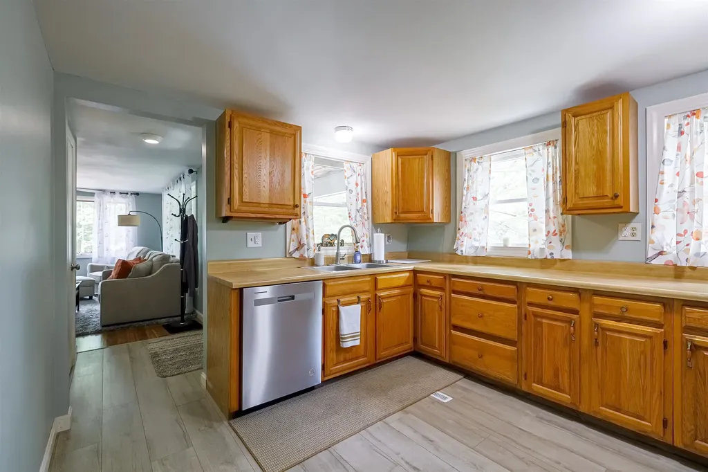 40 Emerald Point Road Wakefield NH 03830