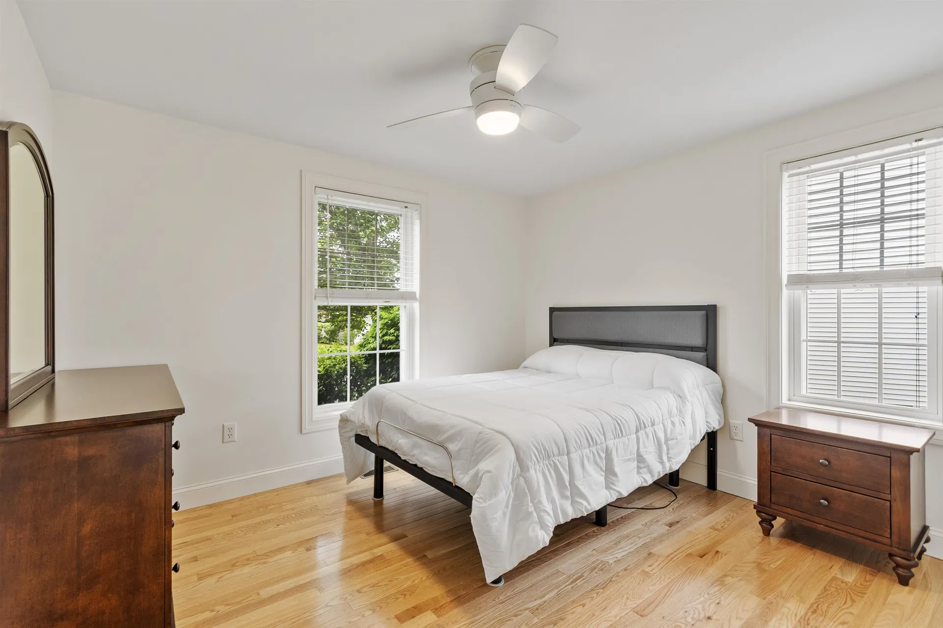 22 Dixon Drive Litchfield NH 03052