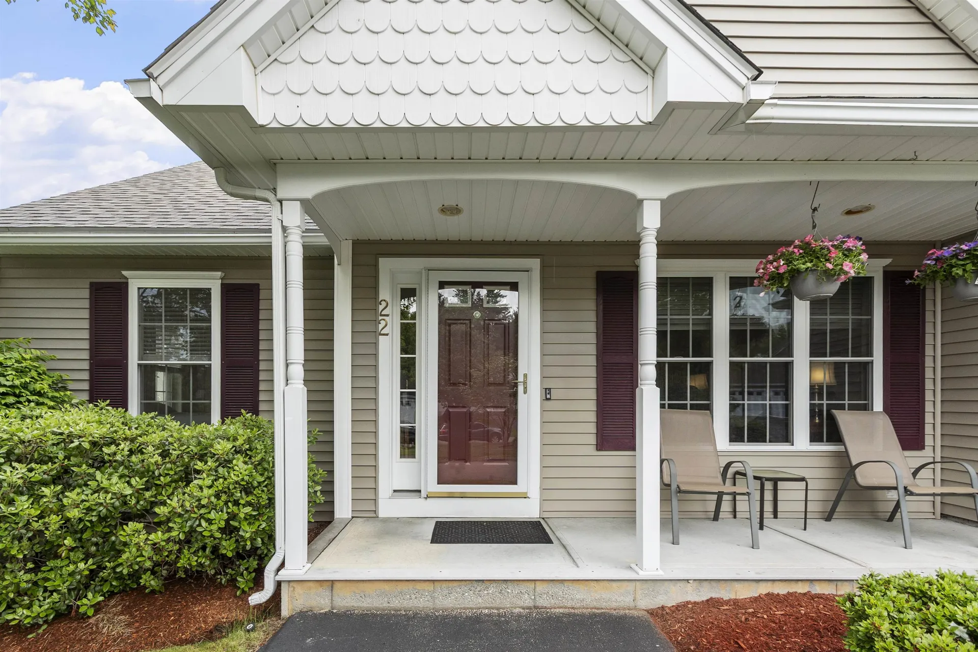 22 Dixon Drive Litchfield NH 03052