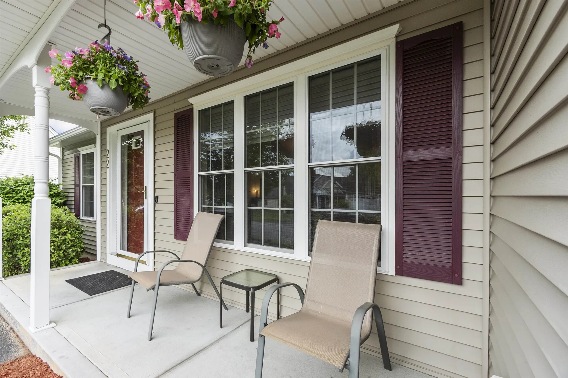 22 Dixon Drive Litchfield NH 03052