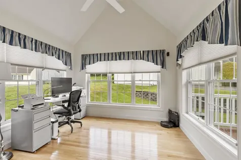 22 Dixon Drive Litchfield NH 03052