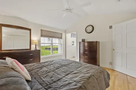 22 Dixon Drive Litchfield NH 03052
