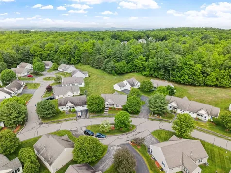 22 Dixon Drive Litchfield NH 03052
