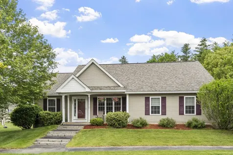22 Dixon Drive Litchfield NH 03052