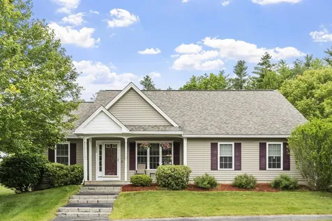 22 Dixon Drive Litchfield NH 03052