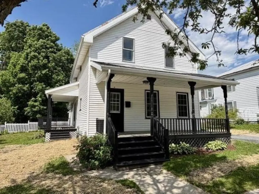 47 Upper Welden Street St. Albans City VT 05478