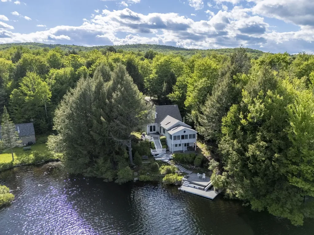 2221 Valley Road Stoddard NH 03280