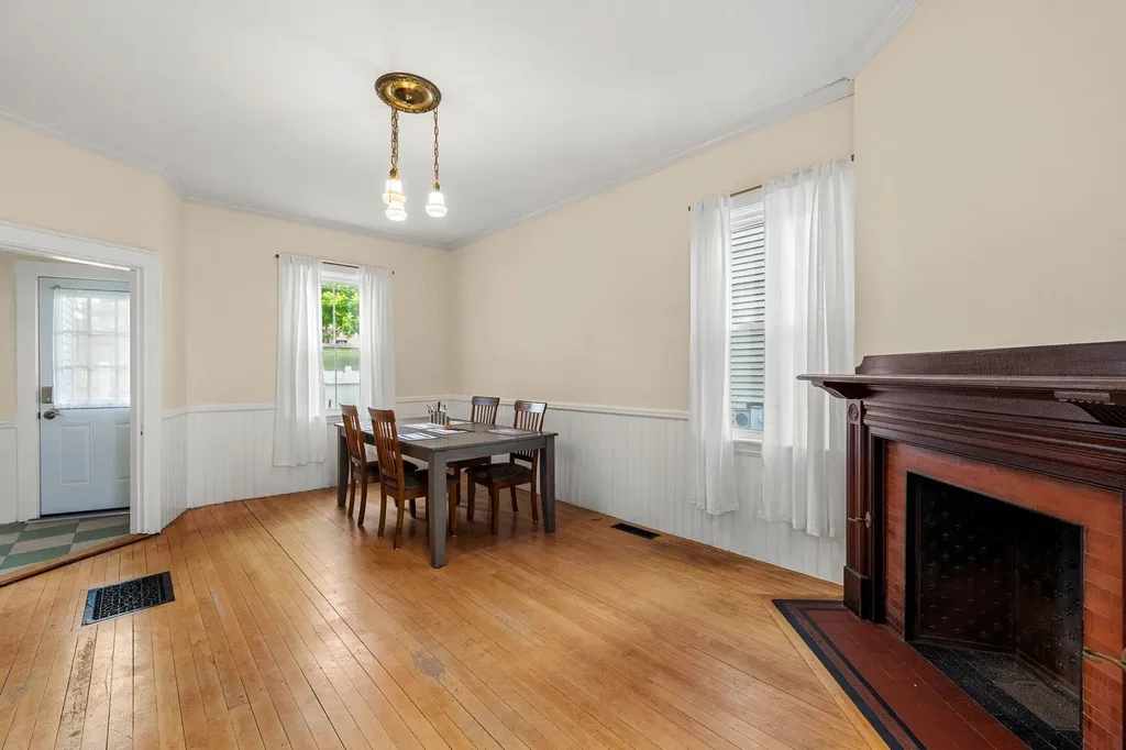 30 Abbott Street Nashua NH 03064