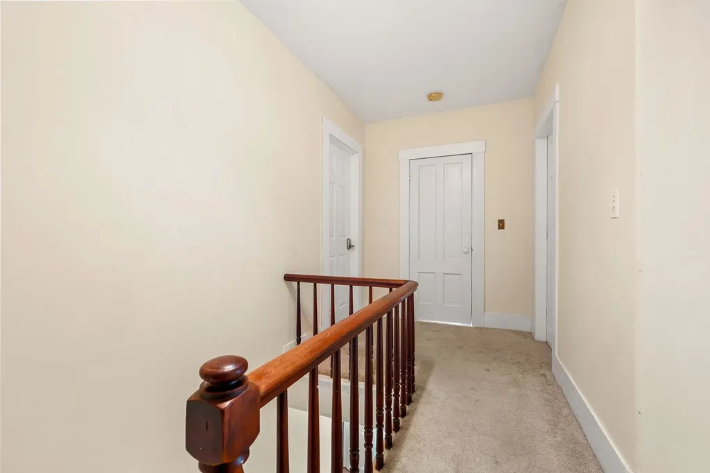 30 Abbott Street Nashua NH 03064