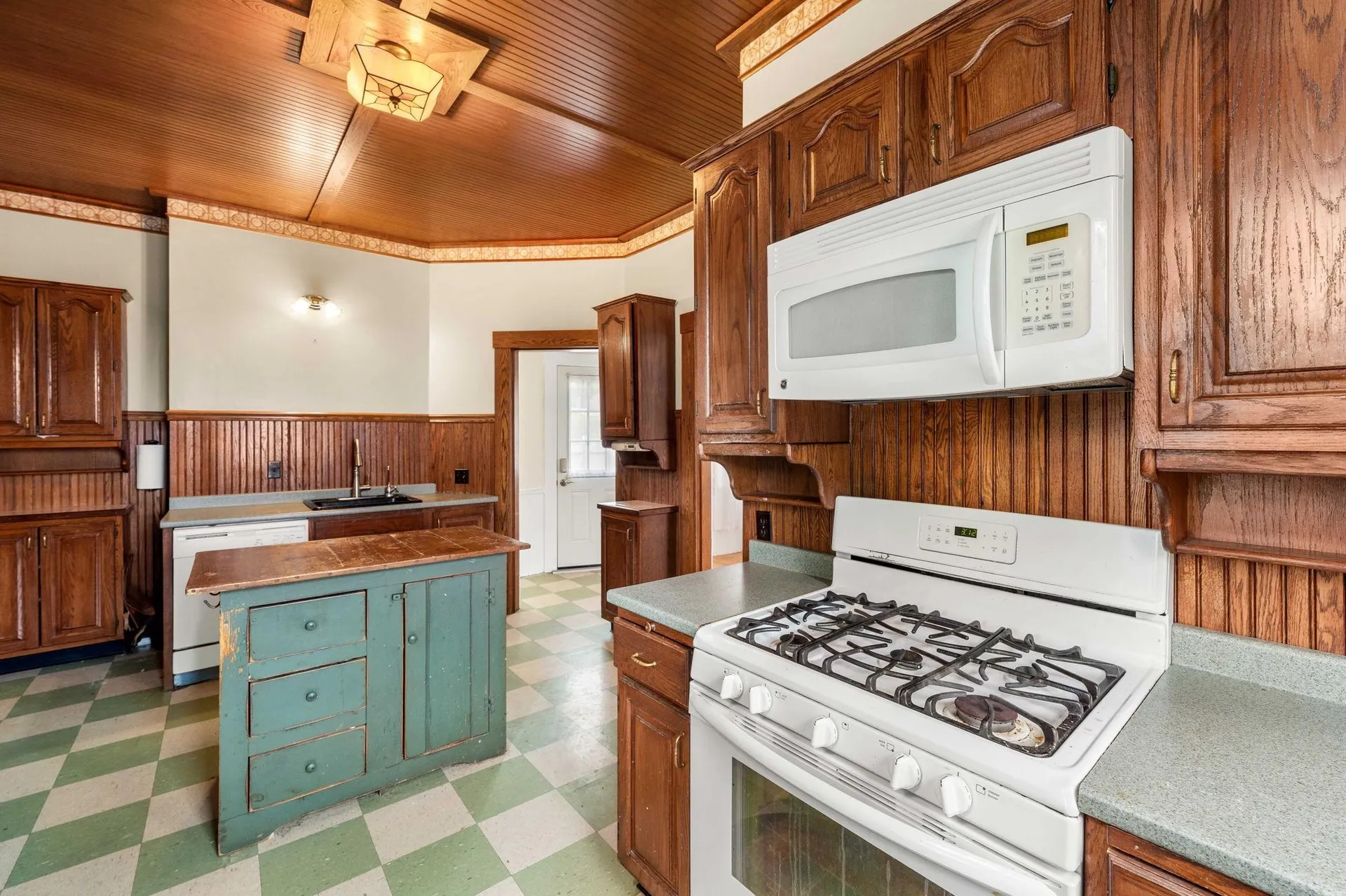 30 Abbott Street Nashua NH 03064