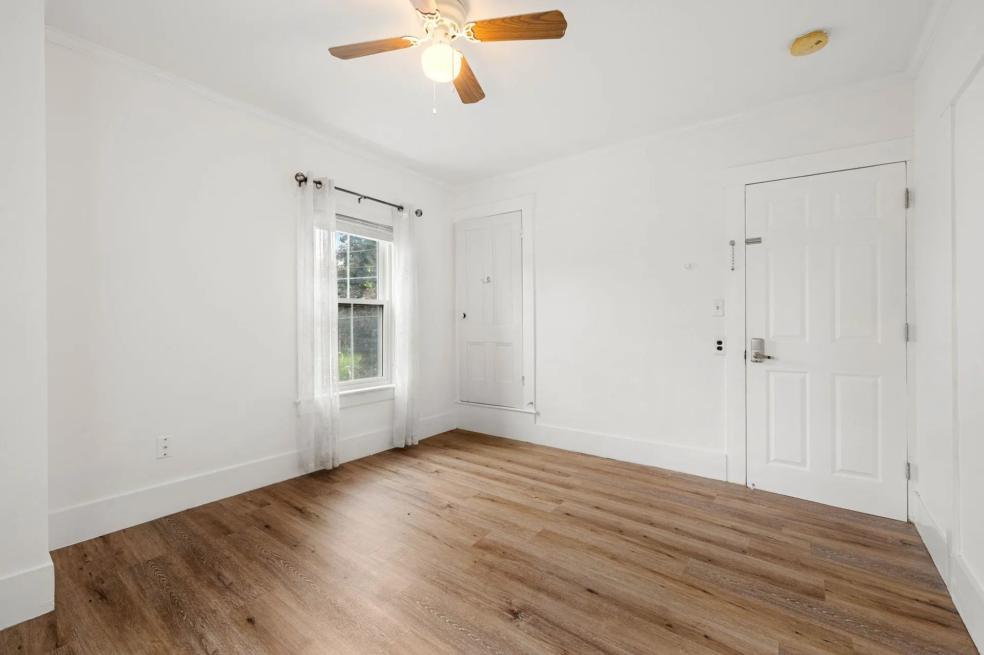 30 Abbott Street Nashua NH 03064