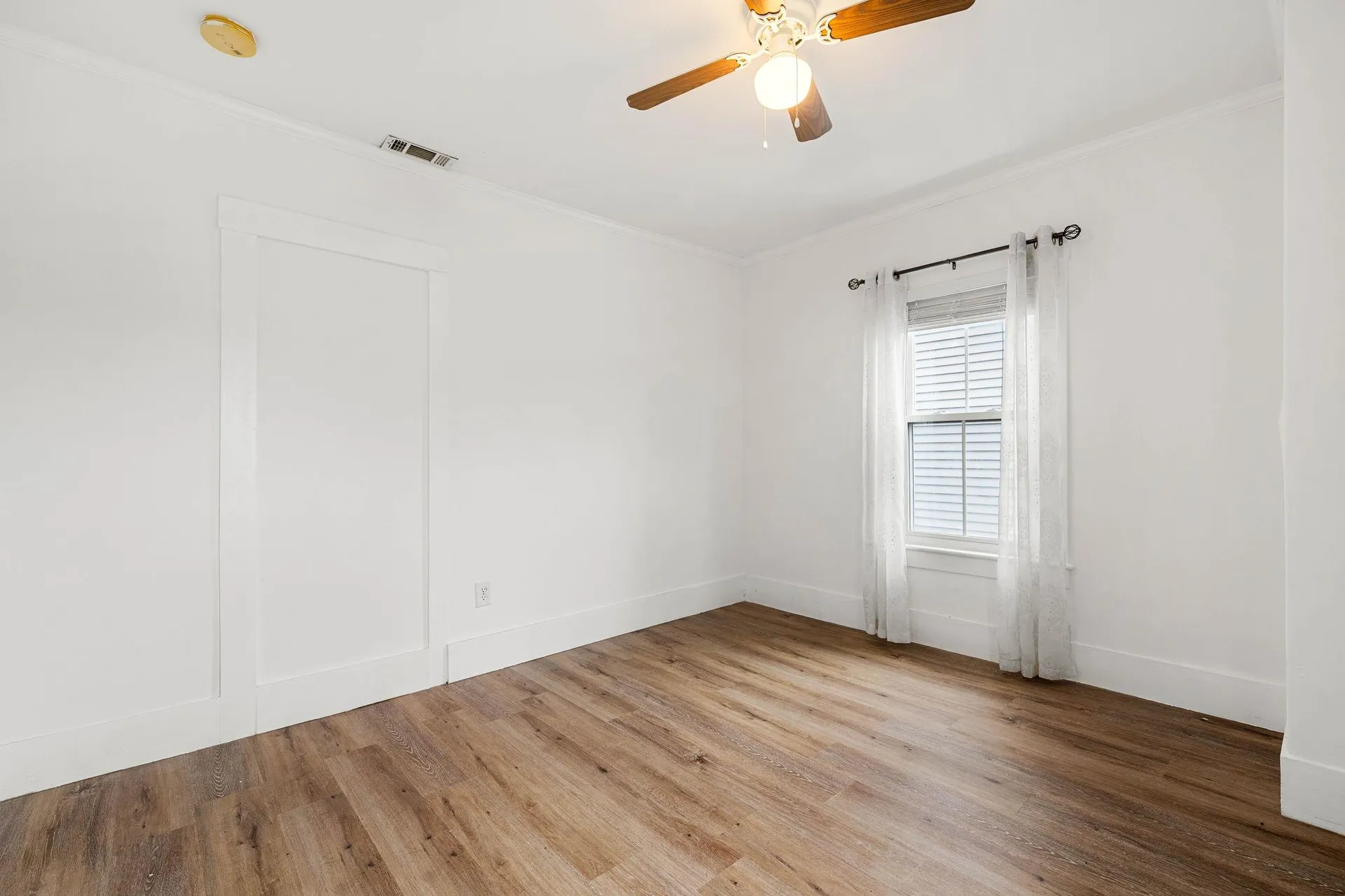30 Abbott Street Nashua NH 03064