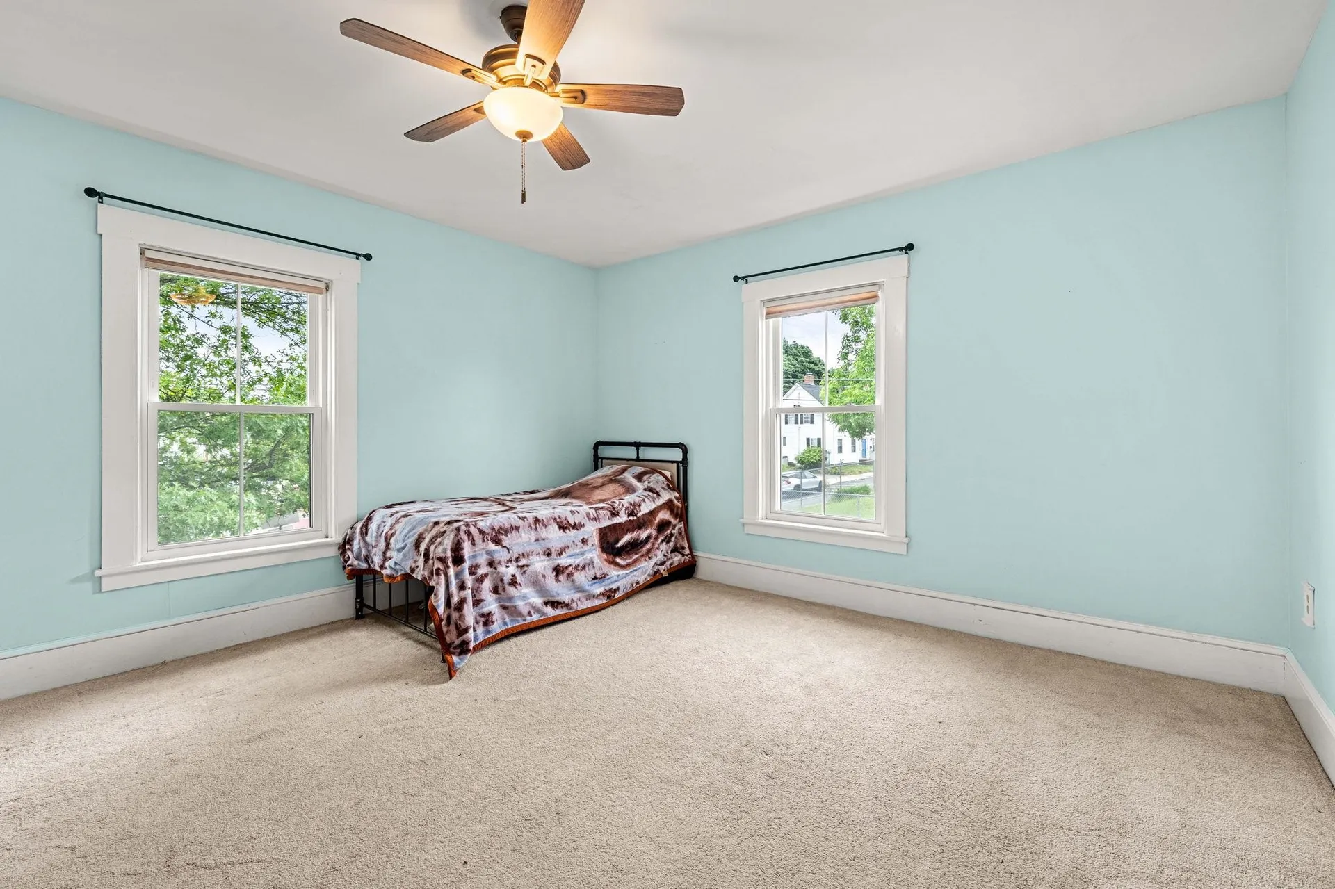 30 Abbott Street Nashua NH 03064
