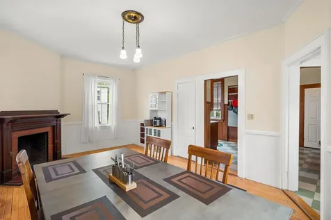 30 Abbott Street Nashua NH 03064