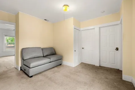 30 Abbott Street Nashua NH 03064