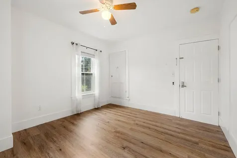 30 Abbott Street Nashua NH 03064