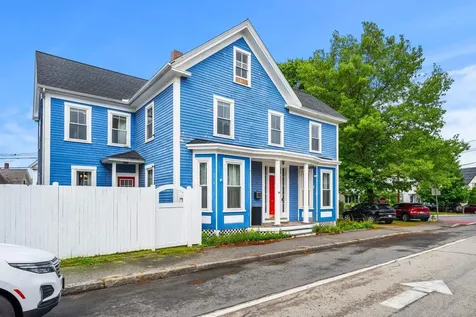 30 Abbott Street Nashua NH 03064