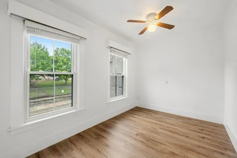 30 Abbott Street Nashua NH 03064