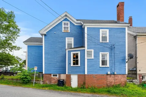 30 Abbott Street Nashua NH 03064
