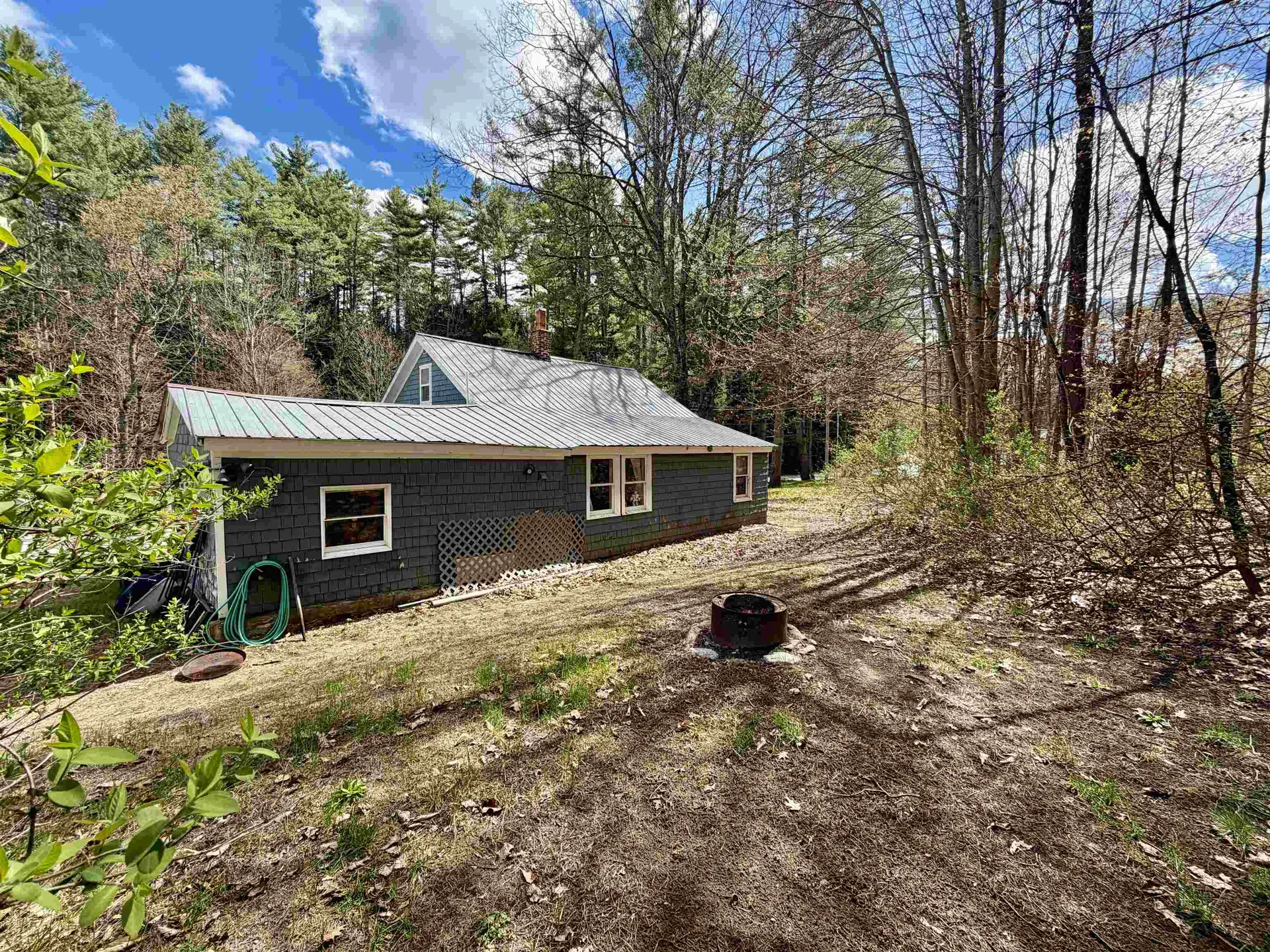65 Old Goshen Road Newport NH 03773