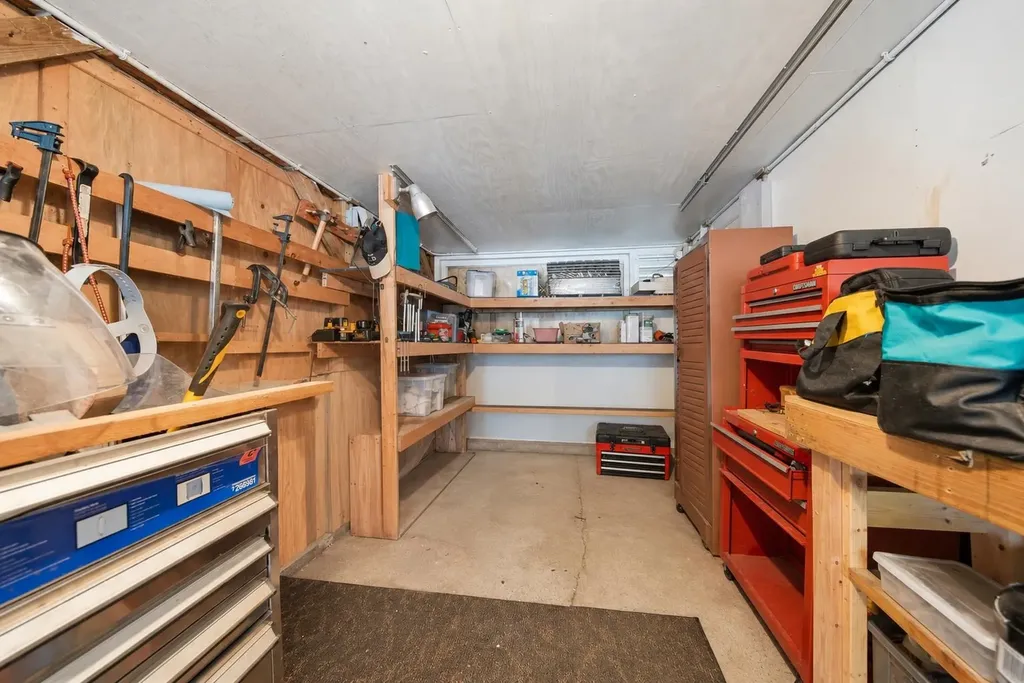 35 Iris Drive Merrimack NH 03054