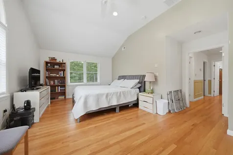 35 Iris Drive Merrimack NH 03054