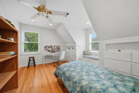35 Iris Drive Merrimack NH 03054