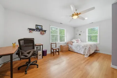35 Iris Drive Merrimack NH 03054
